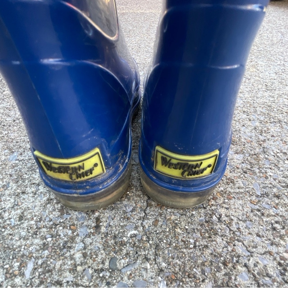 Size 1 blue rain boots